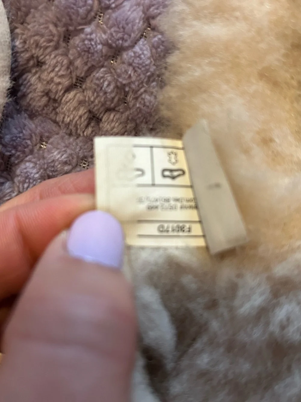 Cozy UGG Ivory Fluff Flip Flop Sandals women size 8 - Picture 8 of 10